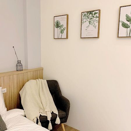 林居行旅 Neighbor Inn 花蓮市 エクステリア 写真